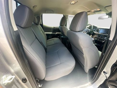 Used 2021 Toyota Tacoma SR5 RWD image 23
