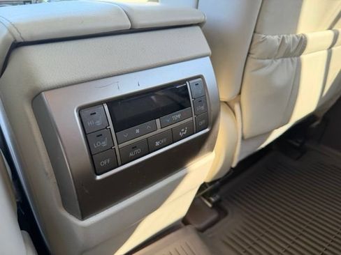 Used 2019 Lexus GX 460 Premium w/ Premium Package AWD/4WD image 10