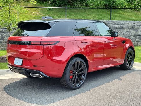 New 2025 Land Rover Range Rover Sport Dynamic SE AWD/4WD image 2