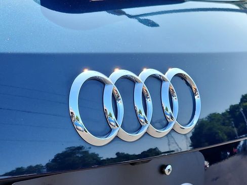 Used 2020 Audi Q3 2.0T Premium Plus w/ Premium Plus Package AWD/4WD image 30