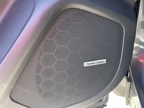 New 2025 Subaru Ascent Limited w/ Popular Package #2 image 8