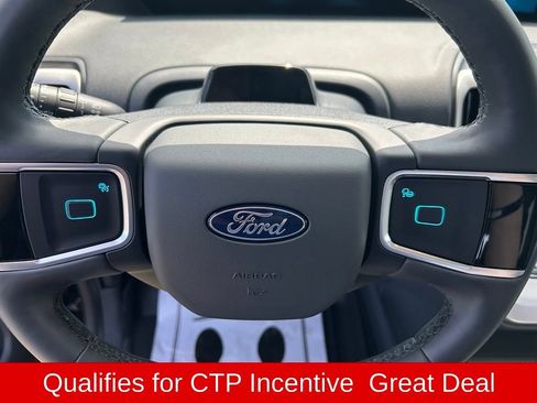 Used 2026 Ford Expedition Active AWD/4WD image 34