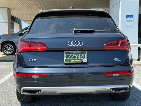 Used 2018 Audi Q5 2.0T Premium Plus w/ Premium Plus Package AWD/4WD image 4