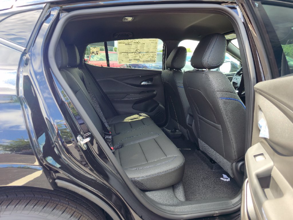 New 2026 Buick Envista Sport Touring w/ Convenience I Package FWD image 25