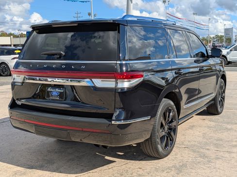 Used 2023 Lincoln Navigator Reserve image 6