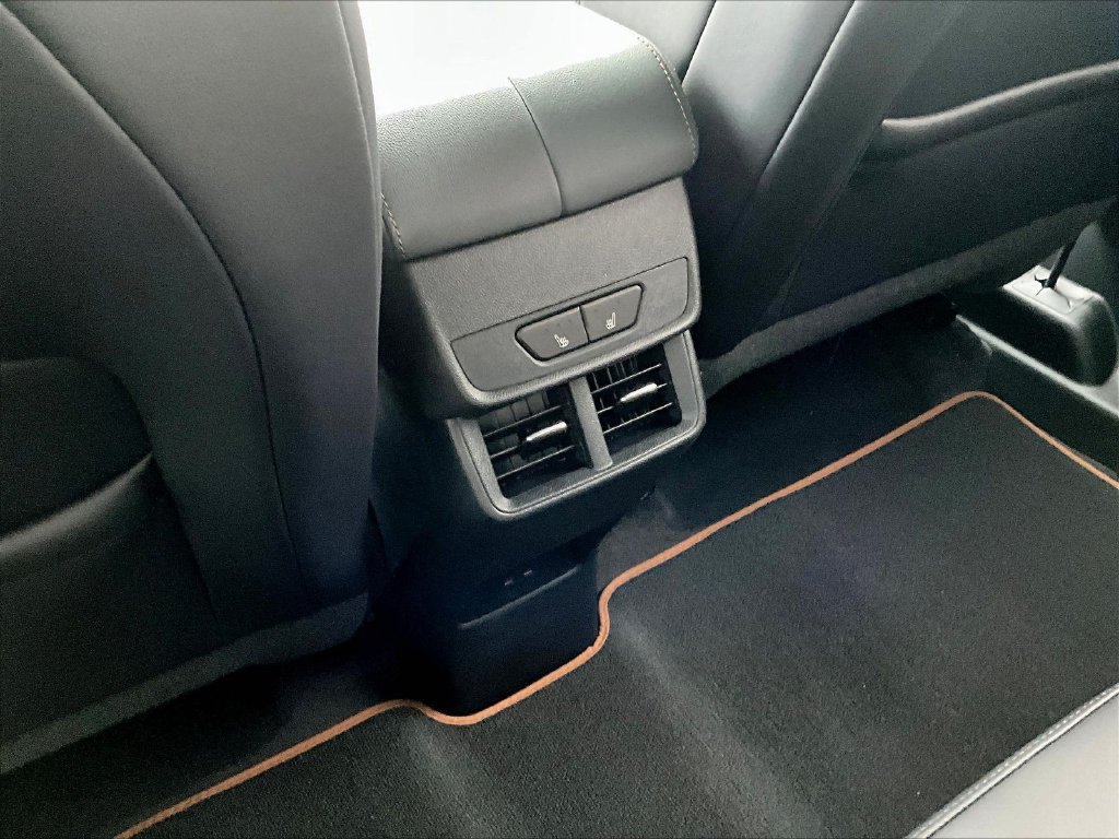 New 2027 GMC Terrain AT4 w/ Convenience Package III AWD/4WD image 19