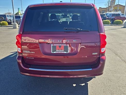 Used 2017 Dodge Grand Caravan SE w/ Power Window Group FWD image 2