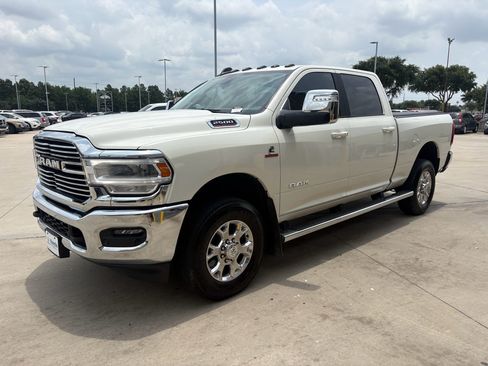 Used 2023 RAM 2500 Laramie AWD/4WD image 4