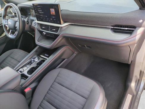 Used 2025 Ford Explorer ST-Line image 23