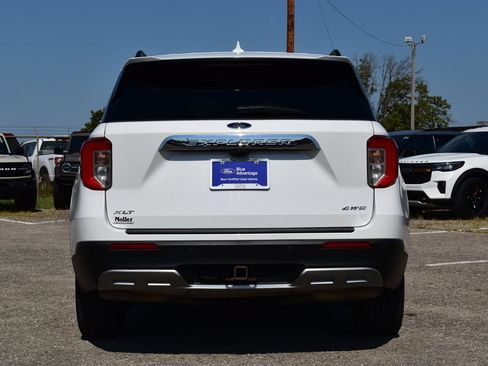 Certified 2024 Ford Explorer XLT w/ Equipment Group 202A AWD/4WD image 8