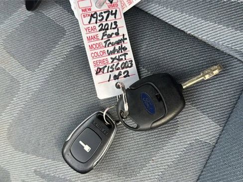 Used 2013 Ford Transit Connect XLT image 20