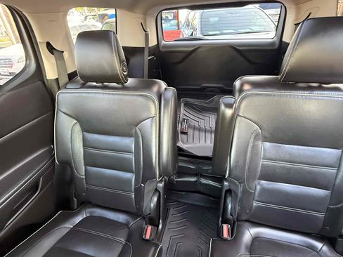 Used 2017 GMC Acadia Denali image 20