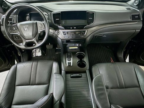 Used 2023 Honda Passport TrailSport image 18