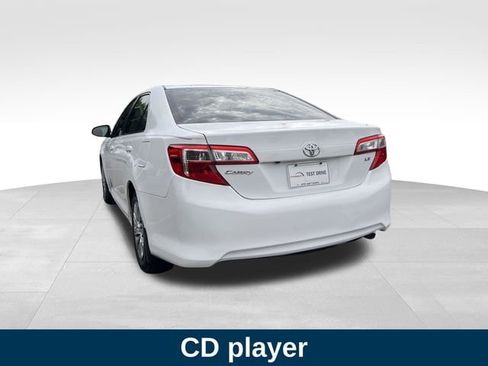 Used 2014 Toyota Camry LE FWD image 3