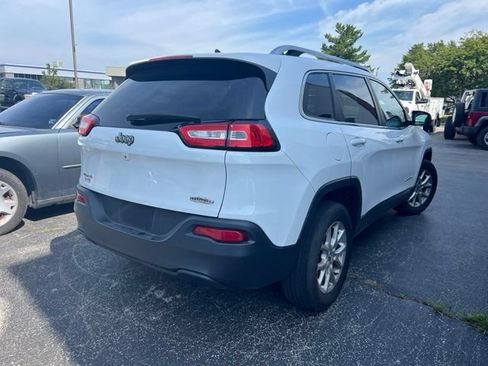 Used 2015 Jeep Cherokee Latitude AWD/4WD image 4