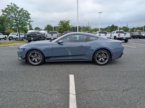 Certified 2025 Ford Mustang Coupe RWD image 6