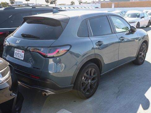 Used 2023 Honda HR-V Sport image 3