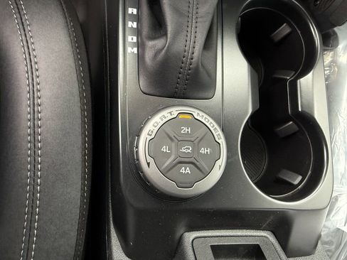 New 2025 Ford Bronco Badlands w/ Sasquatch Package image 19