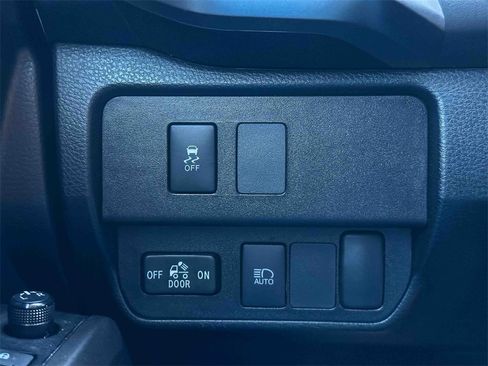 Used 2022 Toyota Tacoma SR5 image 35