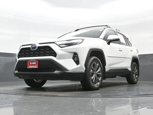 Used 2024 Toyota RAV4 XLE Premium w/ Weather Package AWD/4WD image 29