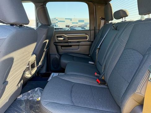 New 2026 RAM 2500 Big Horn AWD/4WD image 25