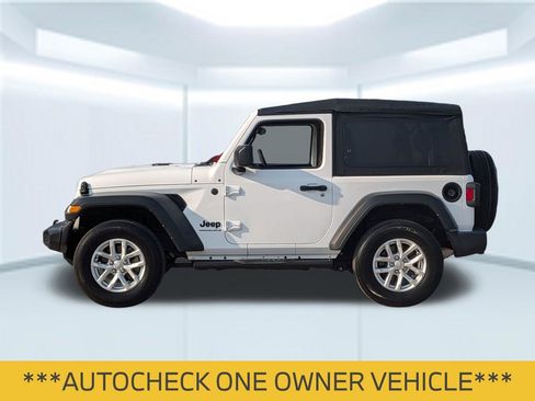 Used 2023 Jeep Wrangler Sport AWD/4WD image 2