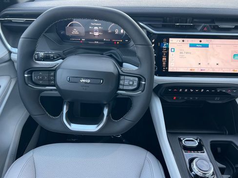 New 2026 Jeep Cherokee Overland w/ Advanced Pro Tech Group image 11