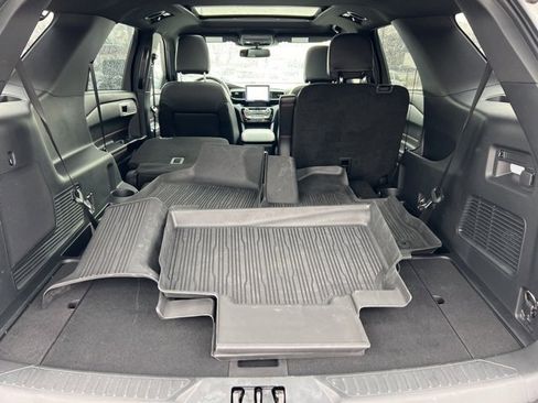 Certified 2023 Ford Explorer ST-Line w/ Class IV Trailer Tow Package image 25