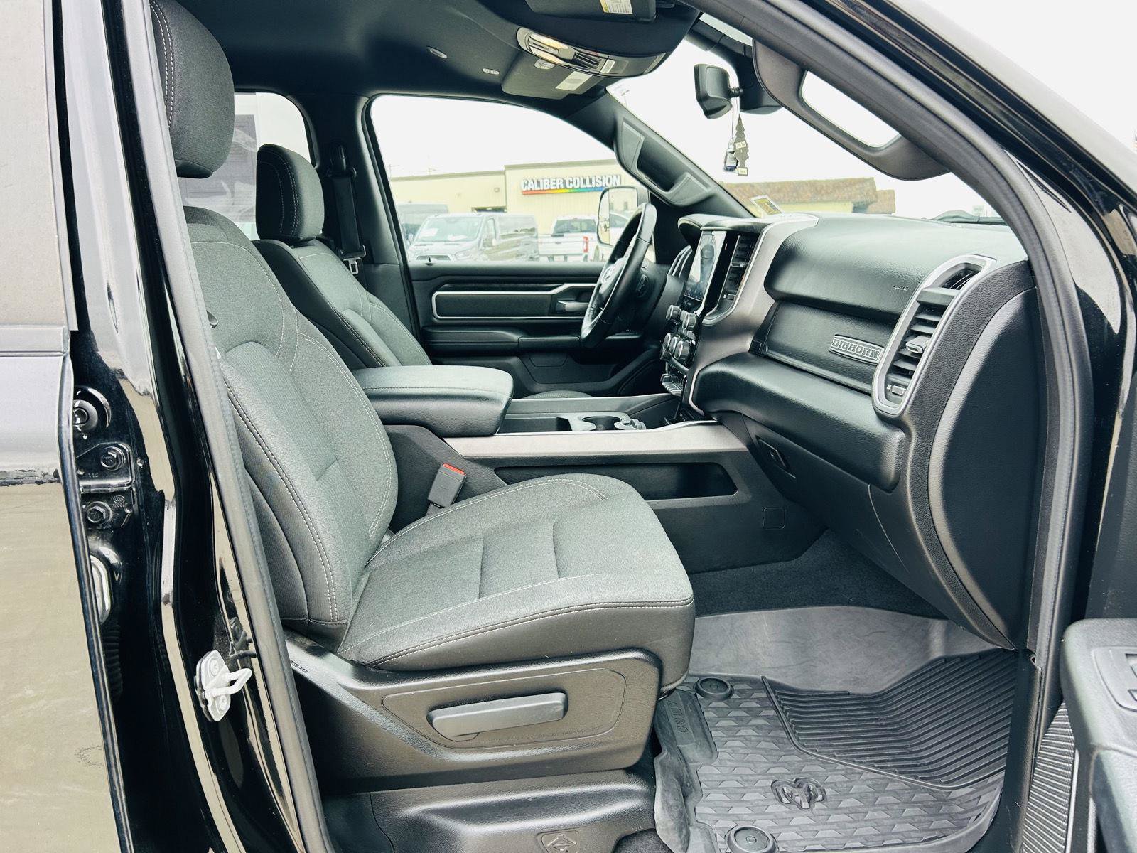 Used 2019 RAM 1500 Big Horn AWD/4WD image 30