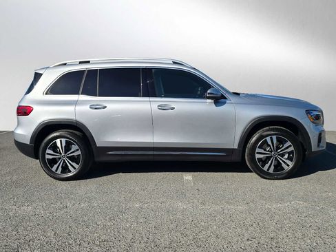 New 2026 Mercedes-Benz GLB 250 image 2
