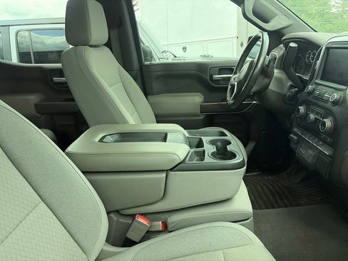 Used 2019 Chevrolet Silverado 1500 LT w/ Convenience Package AWD/4WD image 13