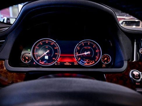 Used 2015 BMW 740Li xDrive image 31