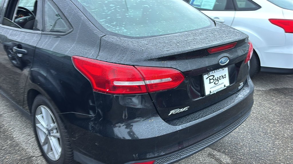 Used 2018 Ford Focus SE FWD image 5