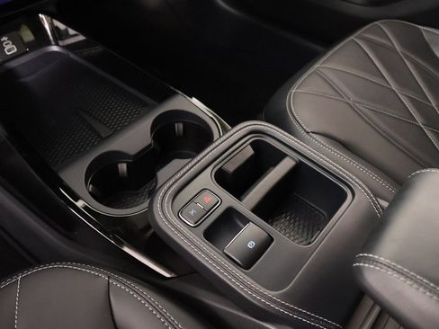 Used 2025 Ford Mustang Mach-E Select w/ Comfort Package Lite image 9