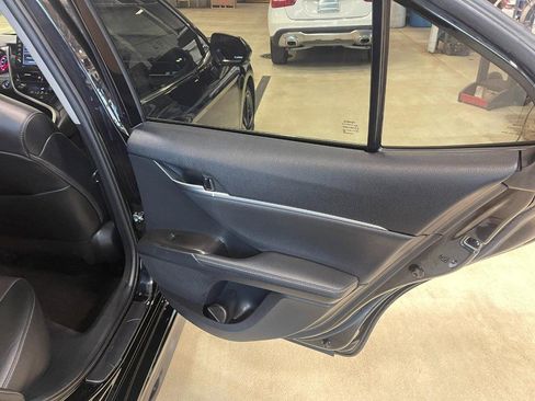 Used 2023 Toyota Camry XSE image 14