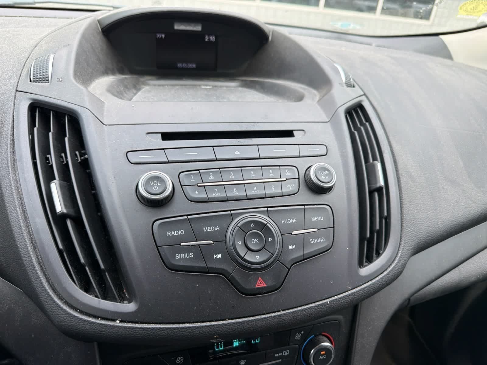 Used 2017 Ford Escape SE AWD/4WD image 3