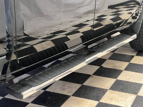 Used 2022 Chevrolet Silverado 2500 LT w/ Z71 Off-Road Package image 16