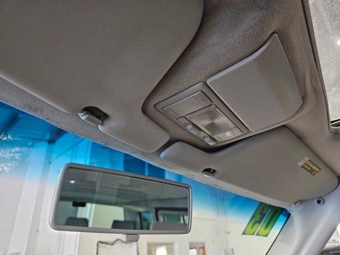 Used 2003 Volkswagen Eurovan MV image 26