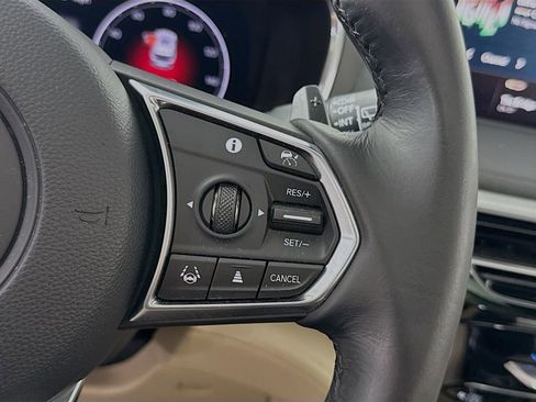 Used 2023 Acura MDX SH-AWD image 19