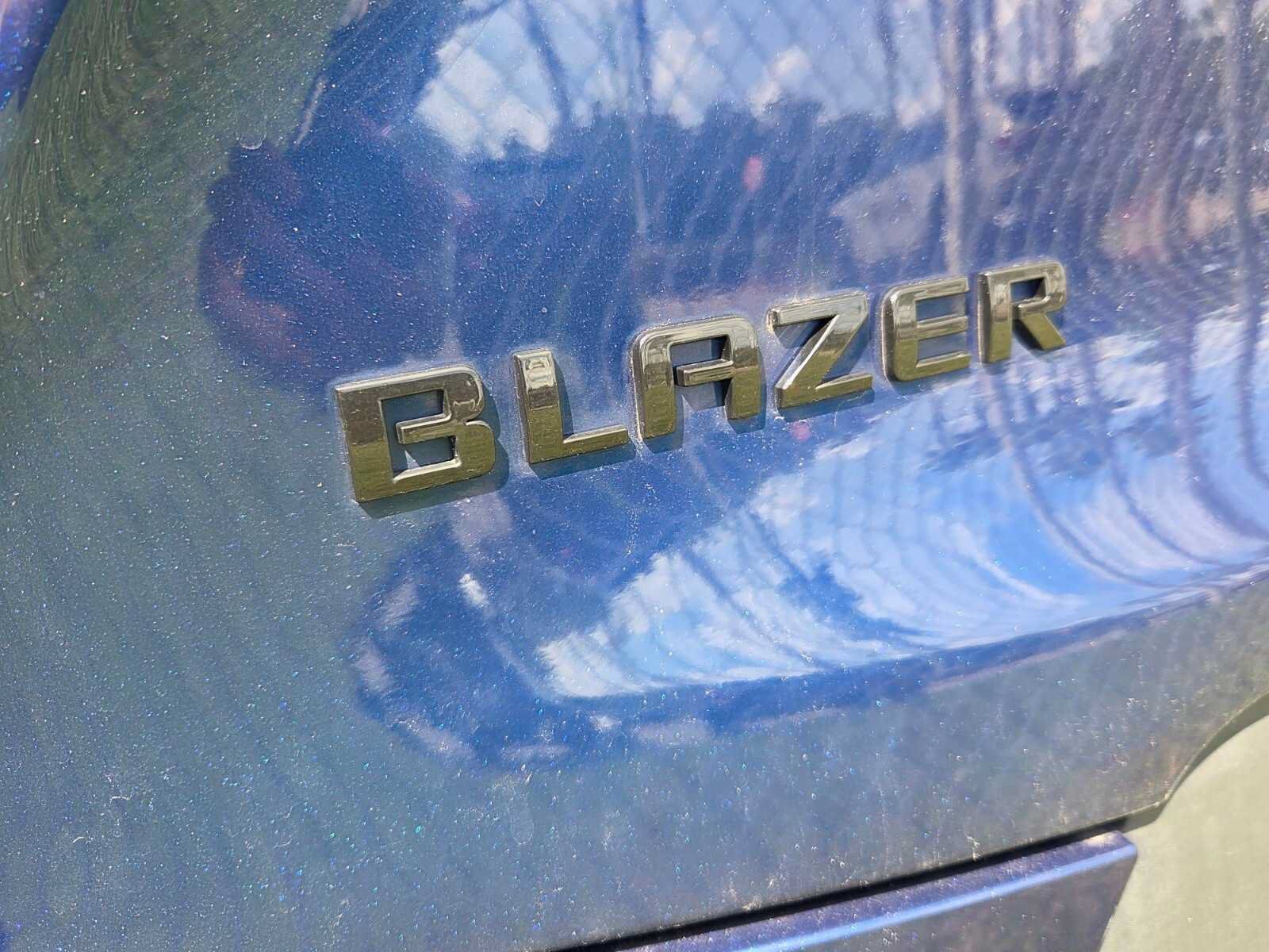 Used 2023 Chevrolet Blazer LT w/ Convenience Package FWD image 4