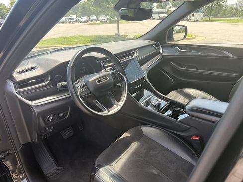 Used 2021 Jeep Grand Cherokee L Laredo AWD/4WD image 3