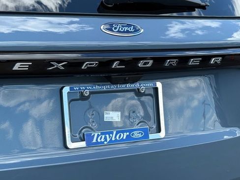 Used 2026 Ford Explorer Active w/ Active Comfort Package AWD/4WD image 8
