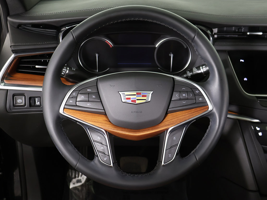 Used 2025 Cadillac XT5 Premium Luxury w/ LPO, Floor Liner Package AWD/4WD image 45