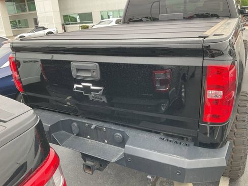 Used 2018 Chevrolet Silverado 2500 LTZ w/ Duramax Plus Package AWD/4WD image 8