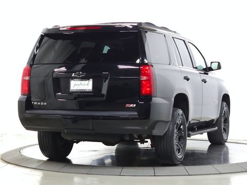 Used 2018 Chevrolet Tahoe LT w/ Luxury Package AWD/4WD image 12