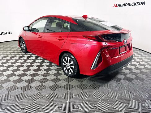Used 2021 Toyota Prius Prime XLE image 5