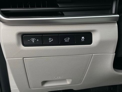 New 2025 Kia Telluride S image 13