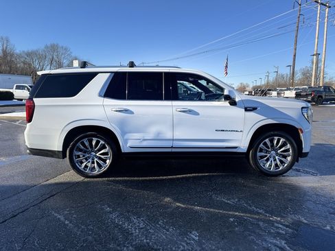 Used 2021 GMC Yukon Denali w/ Denali Ultimate Package image 8