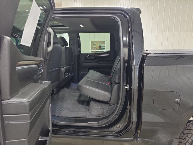 Used 2025 Chevrolet Silverado 1500 LT Trail Boss w/ LT Trail Boss Premium Package AWD/4WD image 24