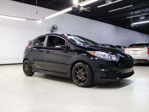 Used 2017 Ford Fiesta ST w/ ST Recaro Package image 7